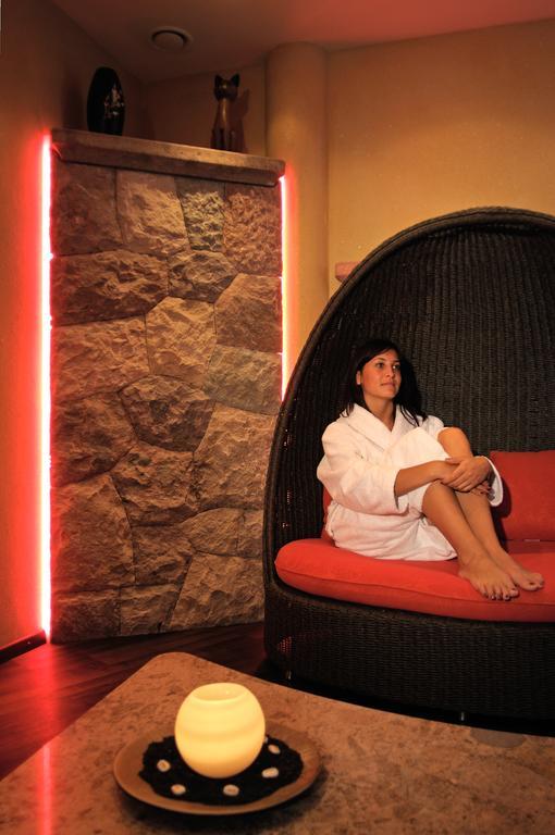 Alia Appartements & Wellness Lagundo Exterior photo