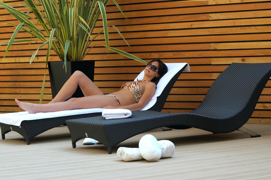 Alia Appartements & Wellness Lagundo Exterior photo