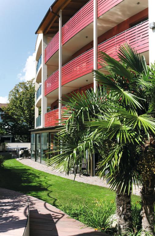 Alia Appartements & Wellness Lagundo Exterior photo