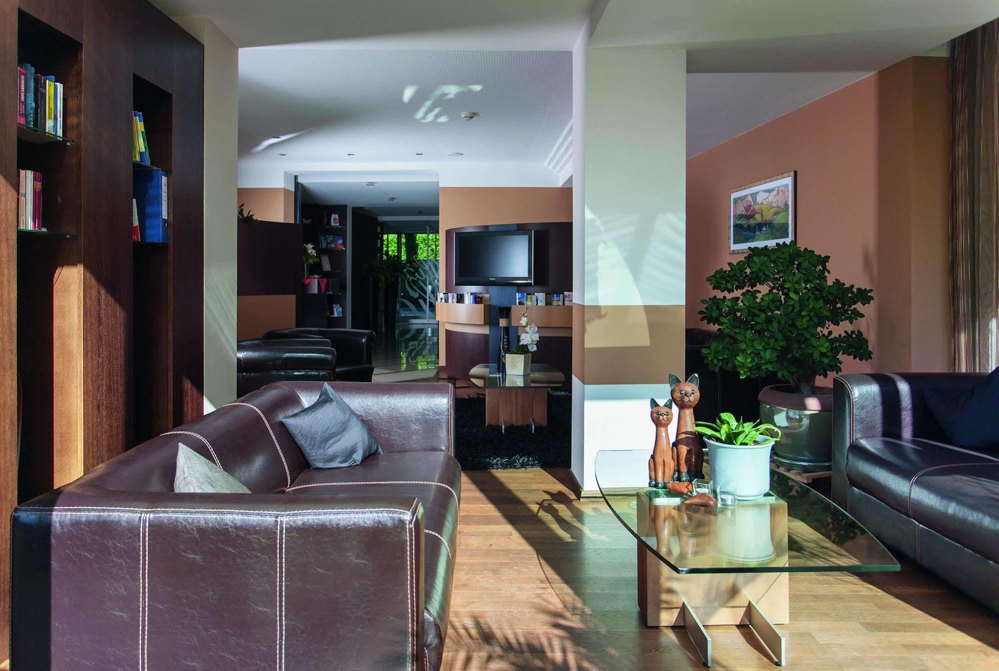 Alia Appartements & Wellness Lagundo Exterior photo