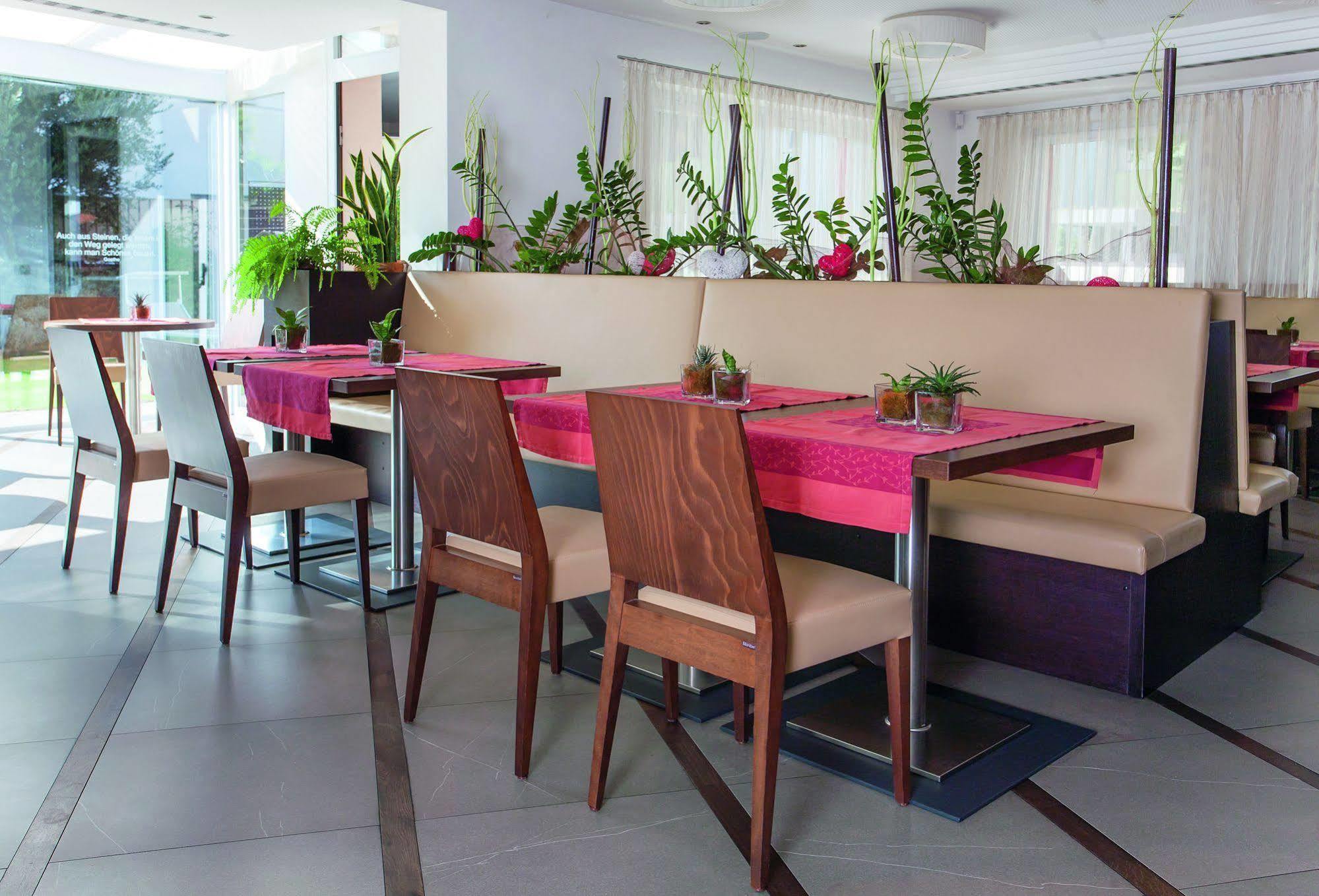 Alia Appartements & Wellness Lagundo Exterior photo