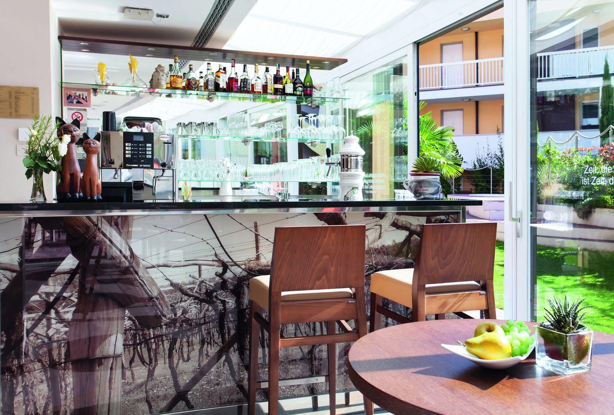 Alia Appartements & Wellness Lagundo Exterior photo