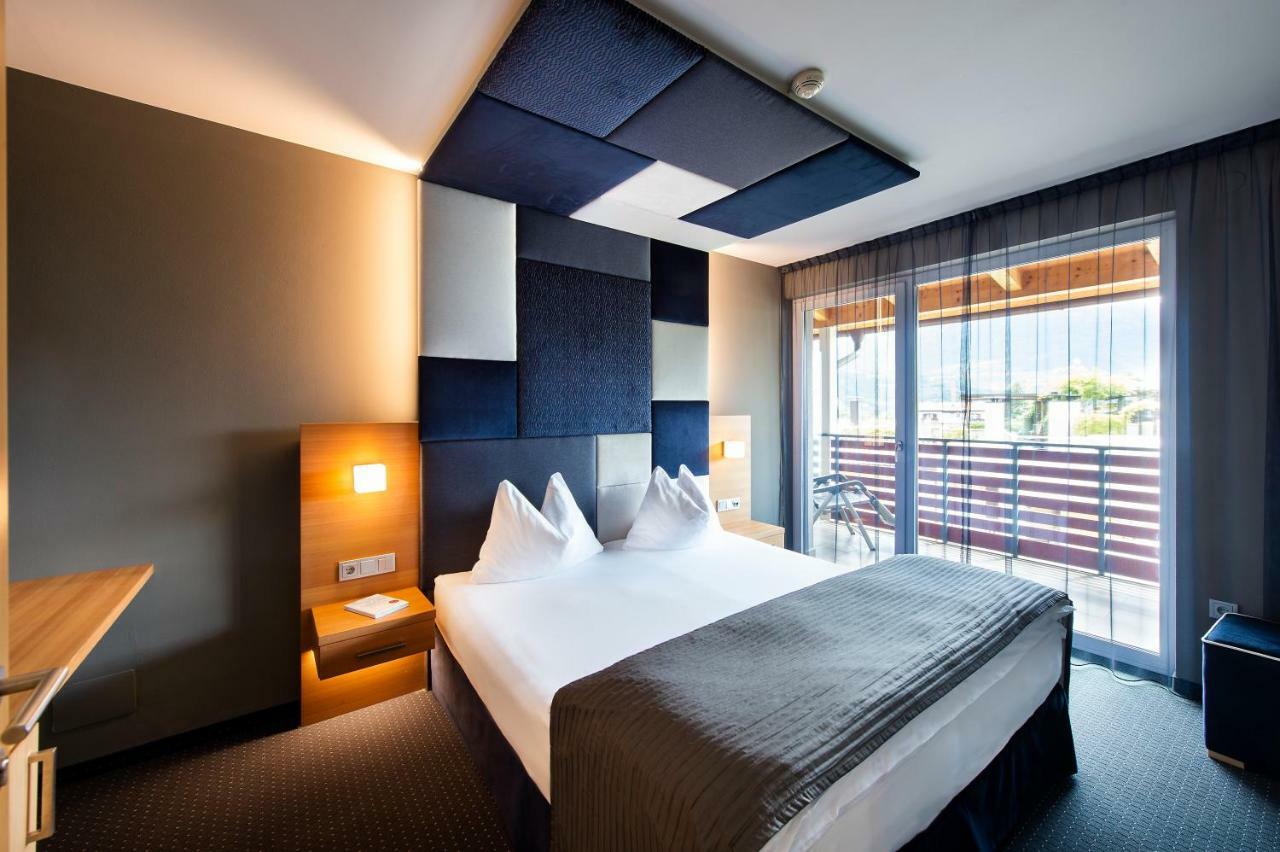 Alia Appartements & Wellness Lagundo Exterior photo