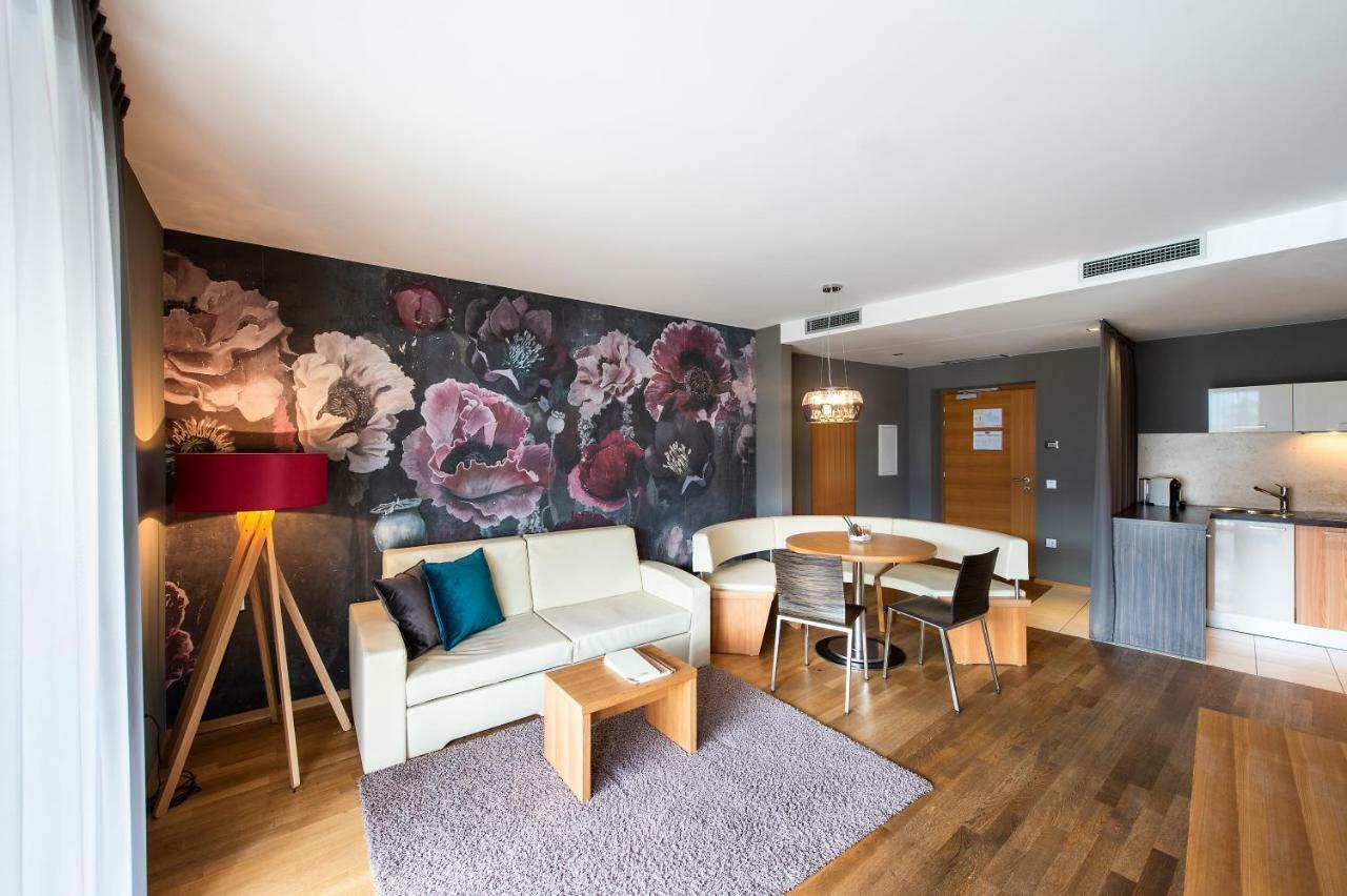 Alia Appartements & Wellness Lagundo Exterior photo