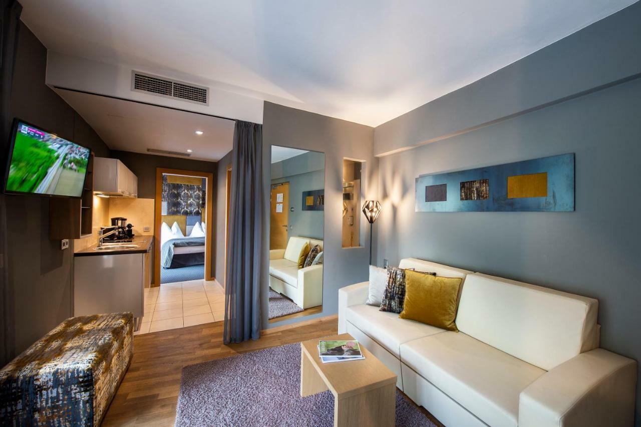 Alia Appartements & Wellness Lagundo Exterior photo